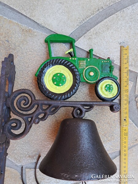 Öntöttvas nagyméretű  traktoros traktor zetor John Deere csengő  kolomp harang, ajtòdísz
