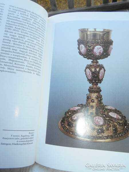 ++++++++The table of faith from sacrifice to worship 1990-5 liturgical objects of religion