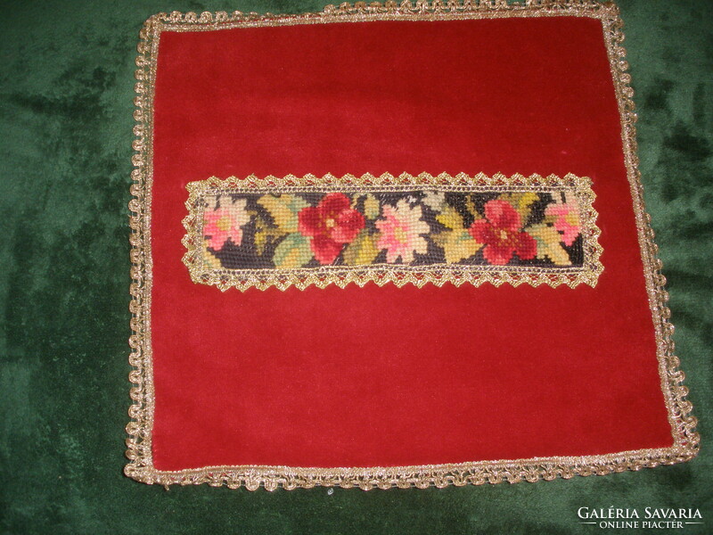 Red velvet tablecloth 39 x 39