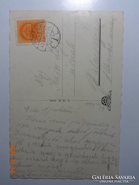 Régi Weinstock képeslap: Komárom - Jókai szobor, Városháza, Kőszűz, Új városkapu (1942)