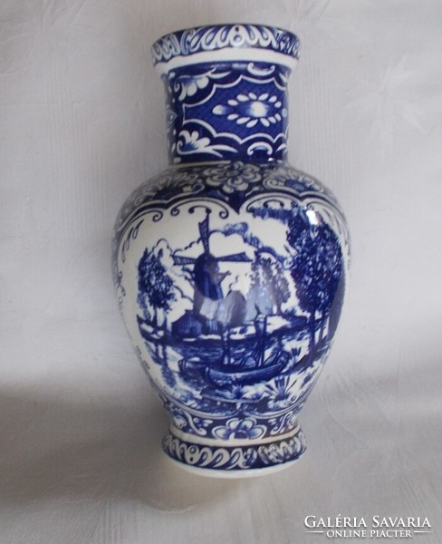 Delft flower vase