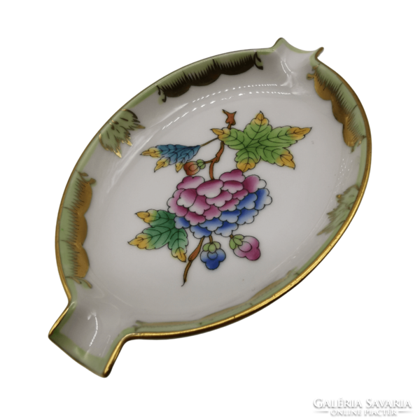 Small ashtray with Victoria pattern from Herend m01486