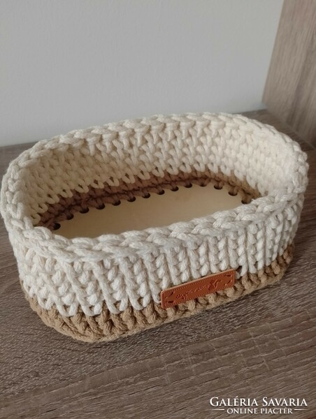 Crochet oval container