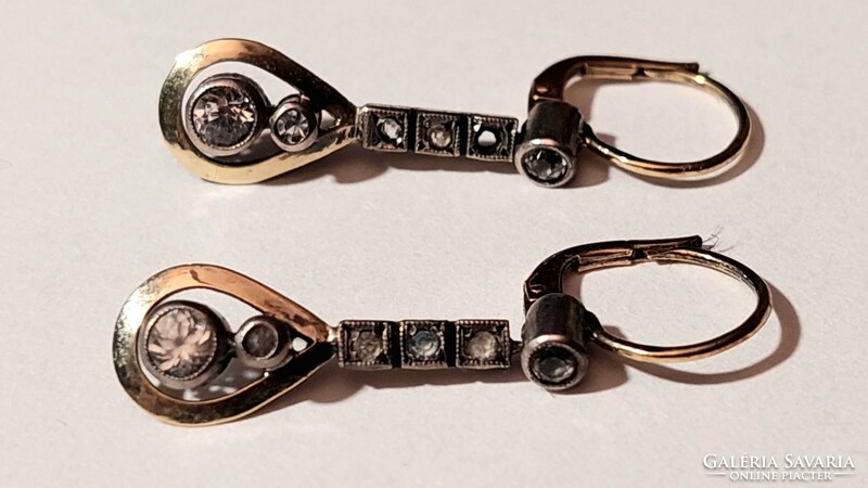 Antik Button arany fülbevaló 12 db gyémánttal