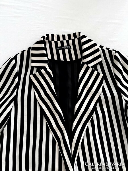 New striped uk14, eu40, size L blazer, jacket