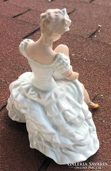 Wallendorf's beautiful porcelain ballerina