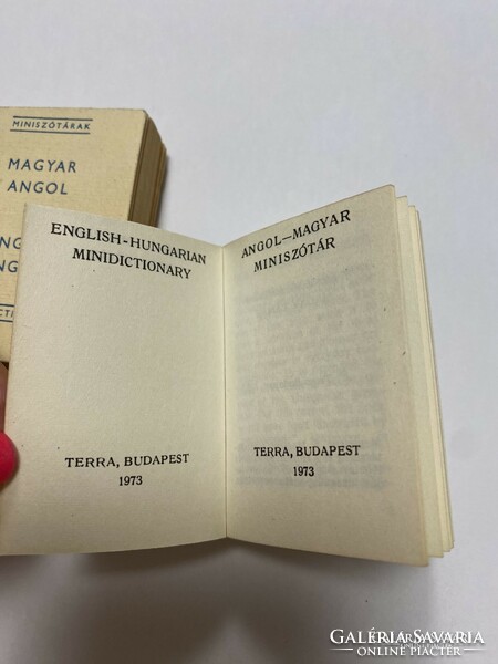 Mini-books: 2 English/Hungarian mini-dictionaries (40+ years old)