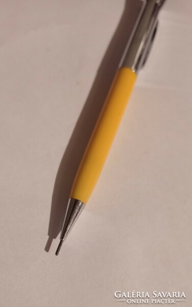Garant usa refill pencil.