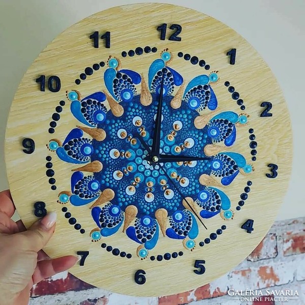 Wall clock decorated with a mandala