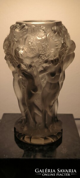 Original art deco Czech schlevogt glass vase from the 1930s