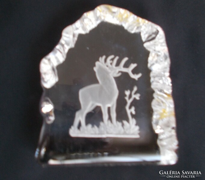 Glass leaf with heavy, deer, hunting scene