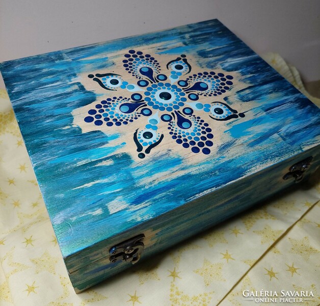 Tea filter holder box with mandala pattern