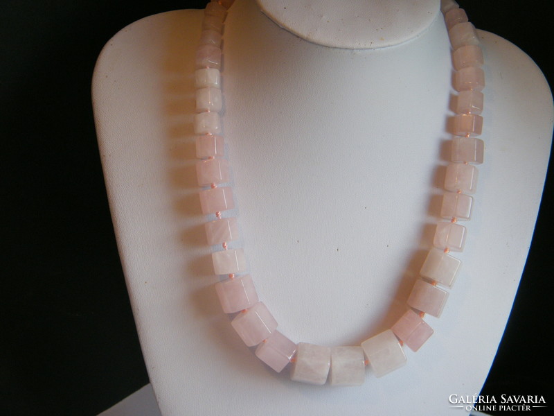 Rose quartz mineral necklace