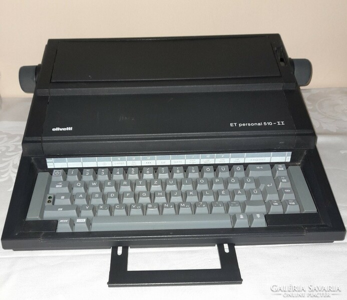 Olivetti electric typewriter