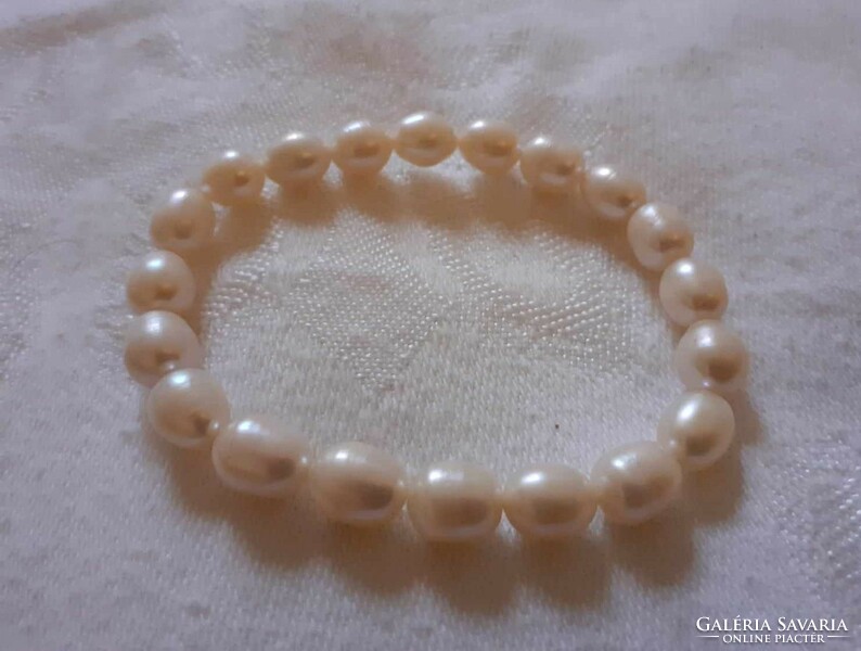 Cultured pearl bracelet (rubber)