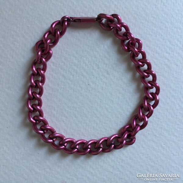 Retro pink bracelet