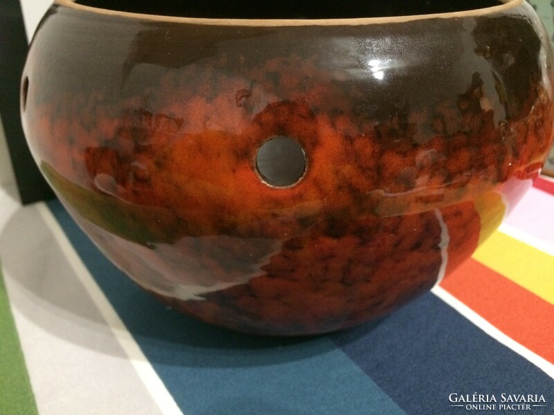Retro hanging ceramic bowl