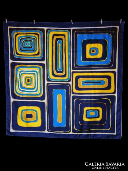 Silk vintage shawl 80x75 cm. (6399)