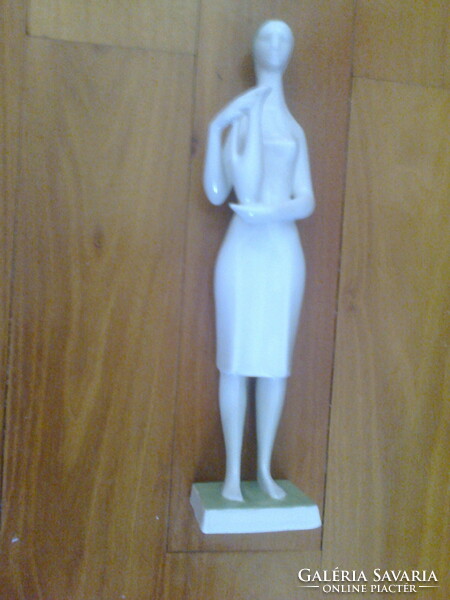 Zsolnay : Modern, Nő vázával,jelzett