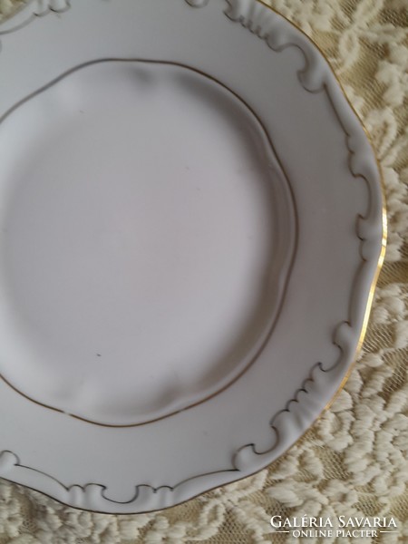 Zsolnay  aranycsikos  tányér 19 cm