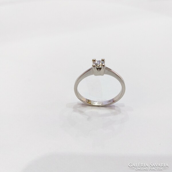 14 Carat, 1.87g. White gold engagement ring, in new condition! (No. 23/54)