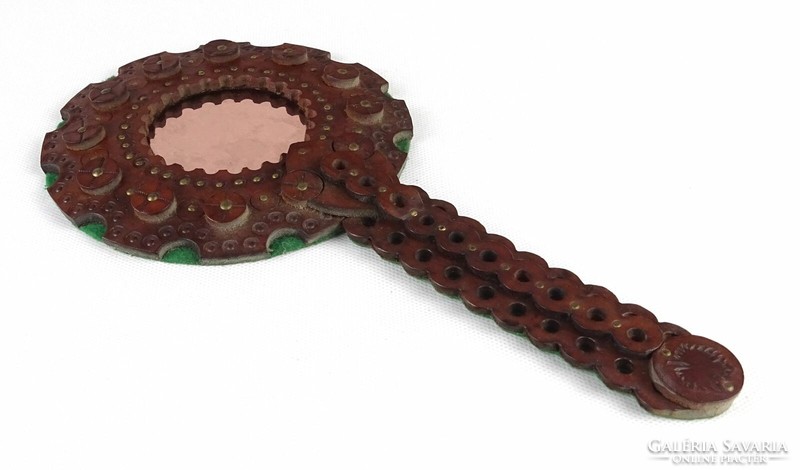 1P603 mirror with riveted leather decoration 14 x 27.5 Cm