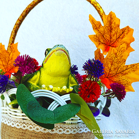Frog autumn ornament