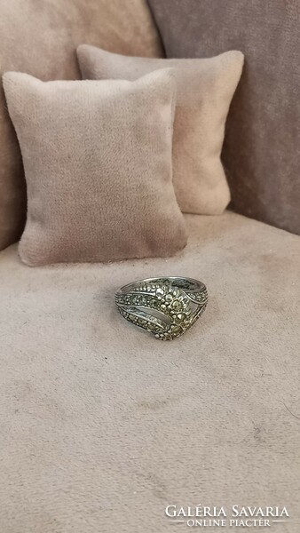 Antique silver ring with marcasite