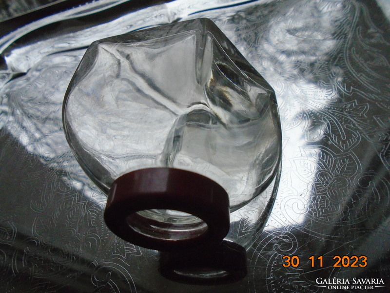Art deco rhombus salt shaker