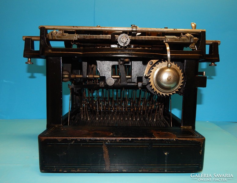 Also a video - invisible writing(!) Remington standard typewriter no.7. Typewriter from 1885, working condition