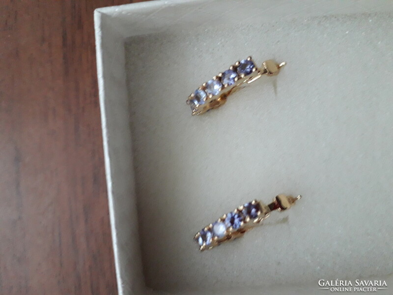 Gold-plated silver earrings with tanzanite stones