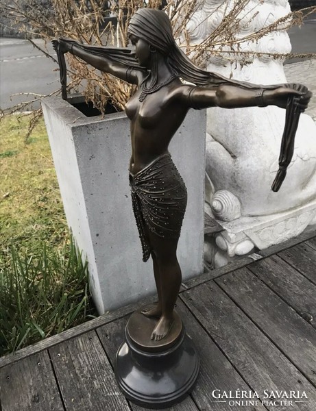 Dancer - giant bronze statue