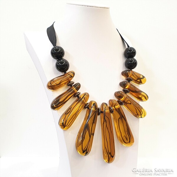 Armani imitation amber necklace