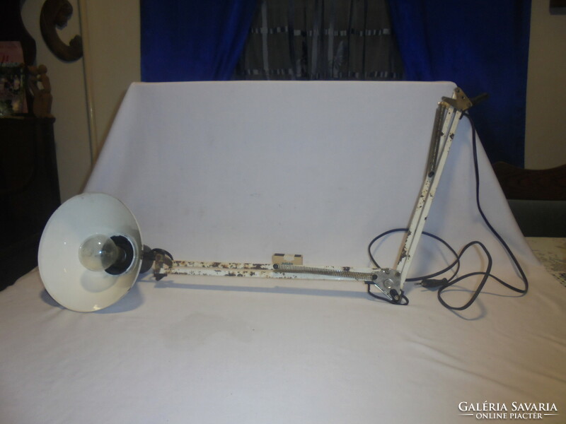 Height-adjustable desk or workshop lamp, engineer's lamp