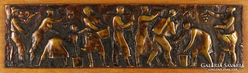 1P553 Jelzett képcsarnokos szőlőszüret bronz relief 21 x 49 cm