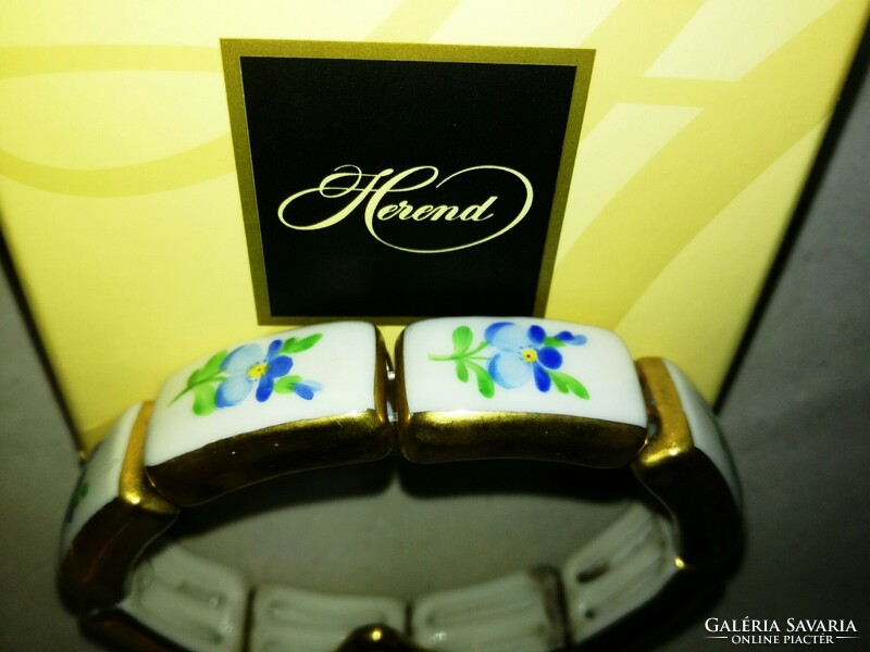 Herend bracelet with pendant in gift box!
