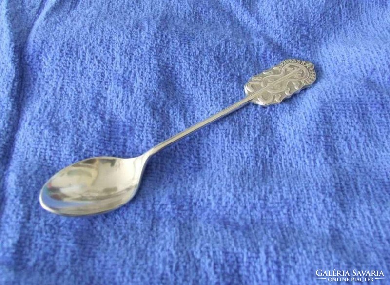 2 silver-plated spoons