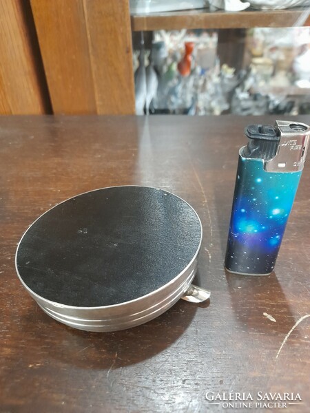 English silver single-rest ashtray, ashtray. 9.5 Cm. 119.3 Grams.