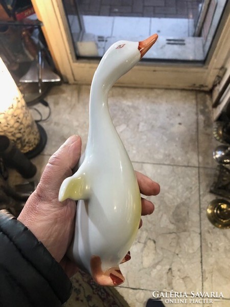 Hollóháza porcelain goose statue, size 16 cm, perfect.