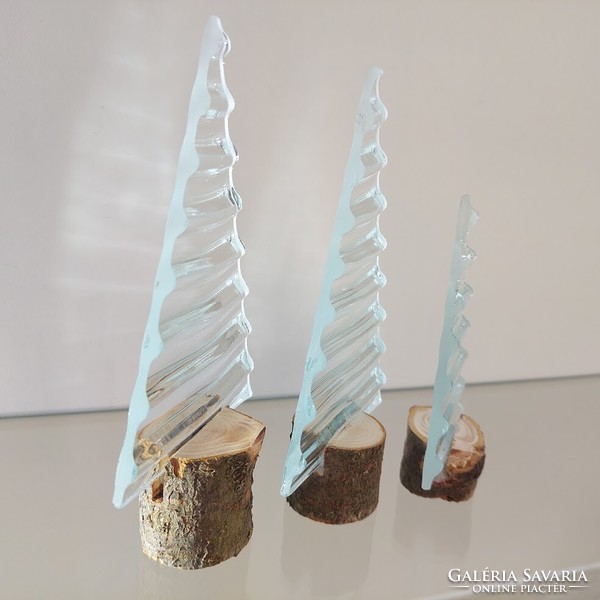 Modern wavy translucent glass Christmas tree set of 3 in a wooden base