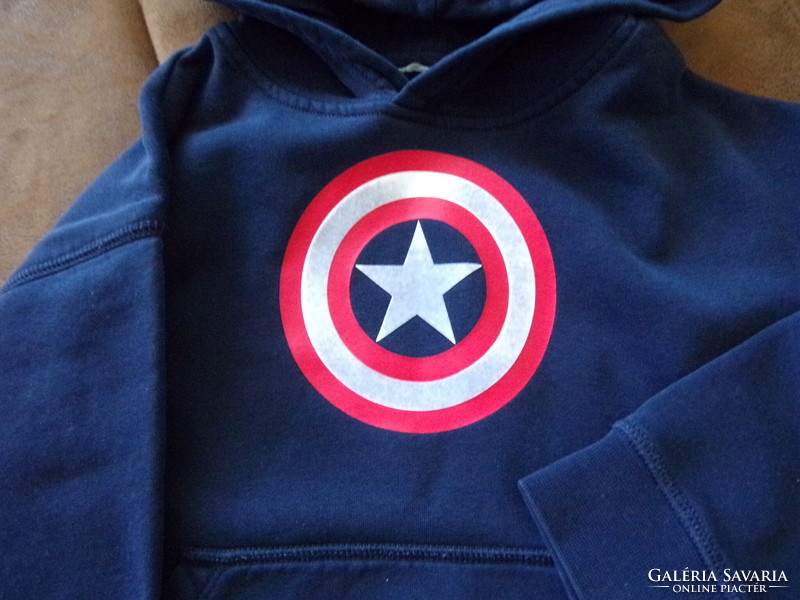 Vagány Amerika Kapitány kapucnis pulóver