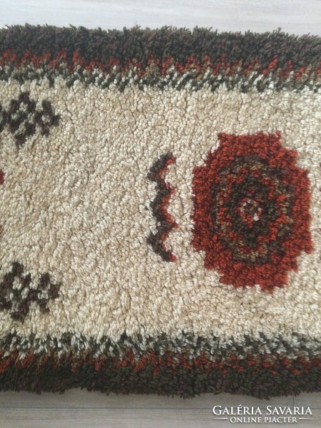 Hand-knotted thick wool-suba tapestry - 65x180cm, even in front of the bed