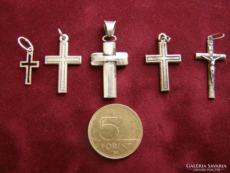 5 silver cross pendants
