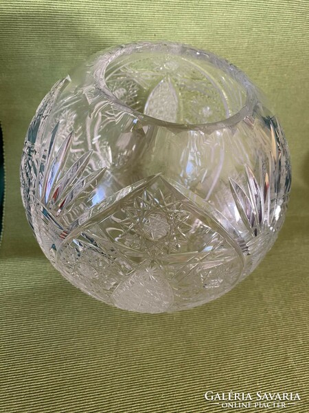 Luxurious looking, beautifully polished retro glass spherical vase, decorative vase