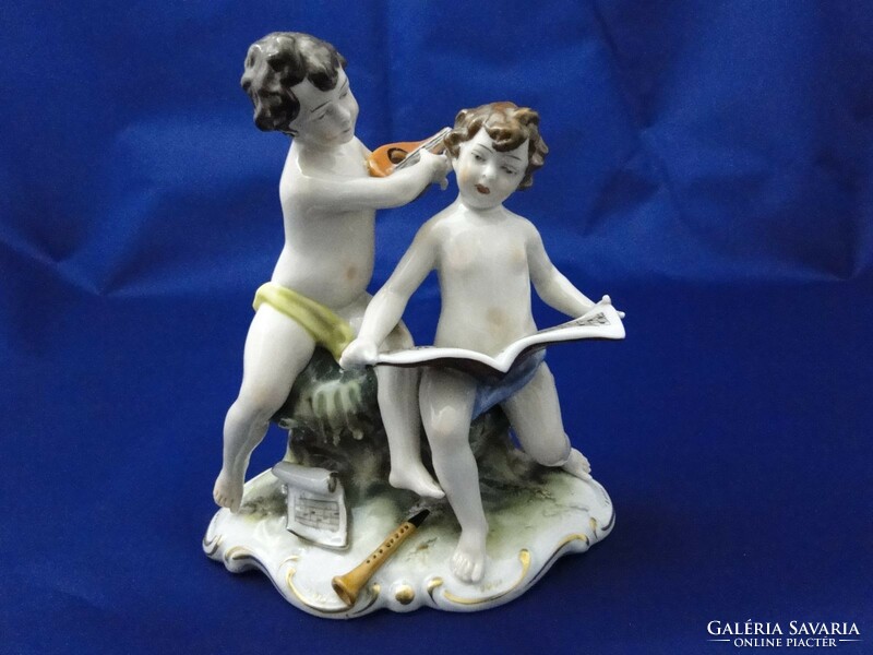 6009 Antique capodimonte Neapolitan figure pair