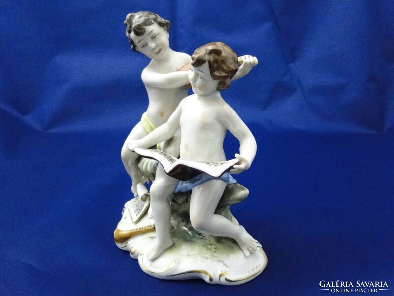 6009 Antique capodimonte Neapolitan figure pair