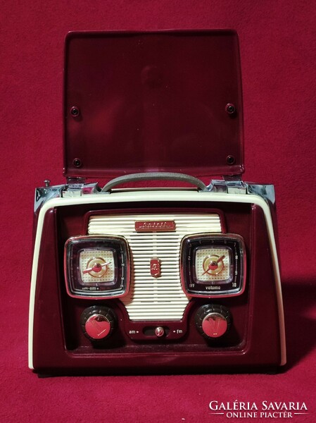 SPIRIT vintage hordozható rádió AM/FM