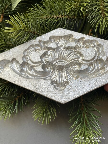 Old metal furniture mold with a very nice pattern