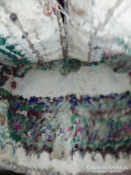 Antique folk waistcoat is in the condition shown in the pictures