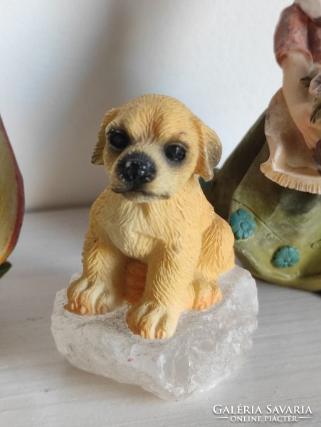 3 db apró bájos csecse-becse zsírkő szobrocska süni mopsz kutya virágszedő lányka